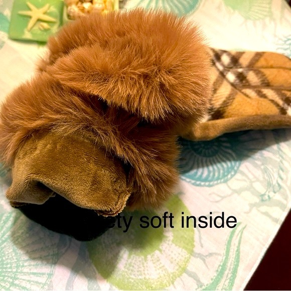 NIP Plaid /fur trimmed Gloves Velvety lined - Picture 7 of 8
